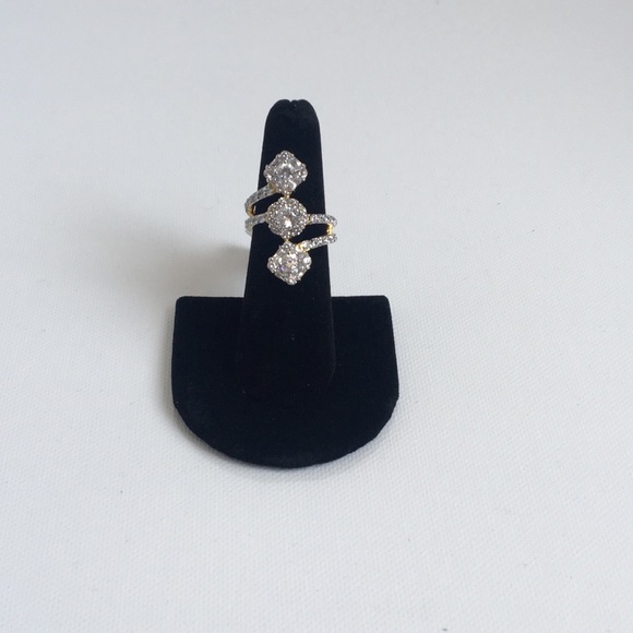 14k Gold CZ Bar Statement Ring - Picture 5 of 7